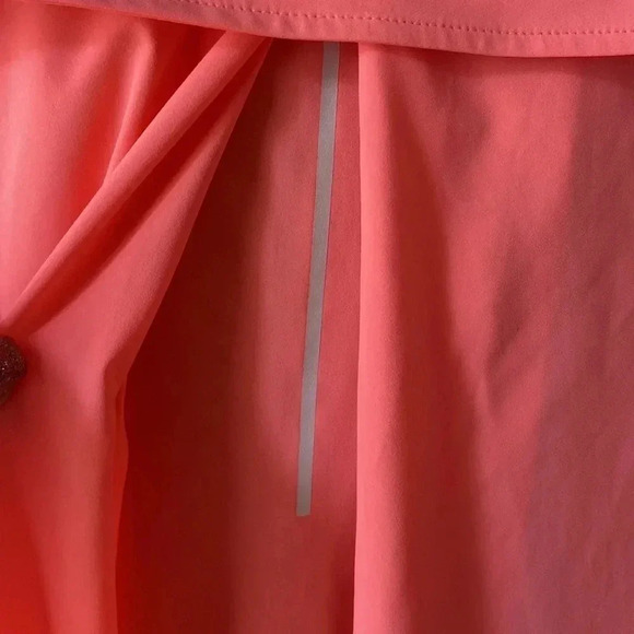 Lululemon | Sun ☀️ Showers Jacket - Picture 12 of 16